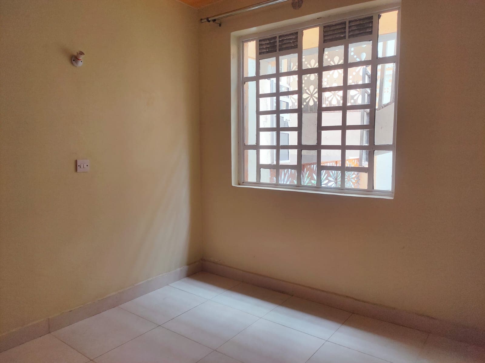 Three bedroom in UTAWALA