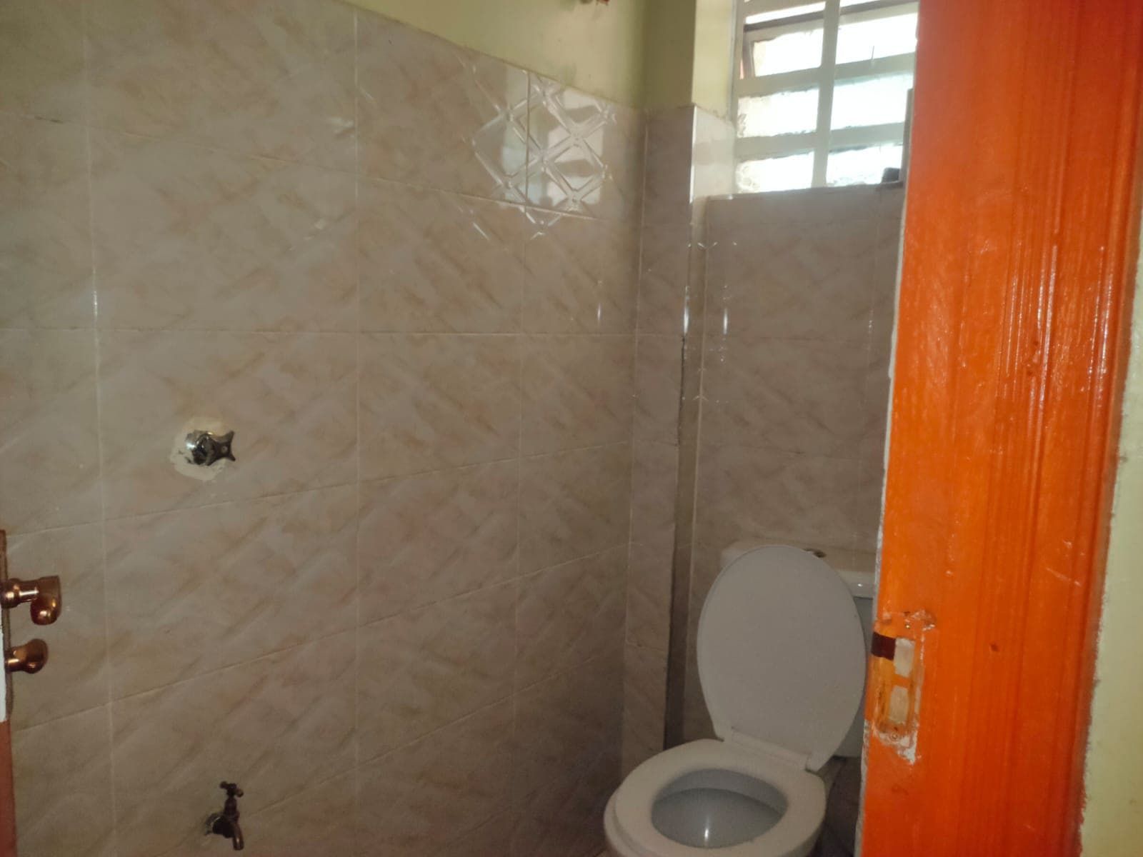Three bedroom in UTAWALA